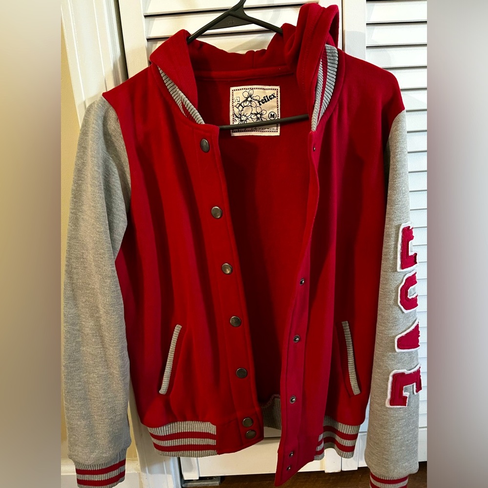 Button, Jacket with pockets. Medium. Red / Gray with stripes.